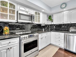 6423 Collins Ave 409, Miami Beach FL 33141