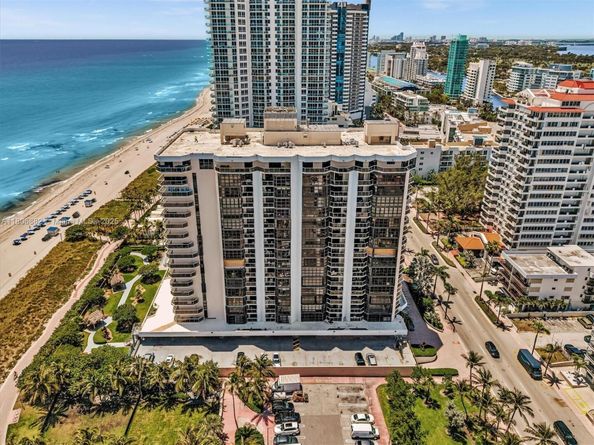 6423 Collins Ave 409, Miami Beach FL 33141