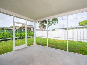 6640 SW 7 St., Pembroke Pines FL 33023