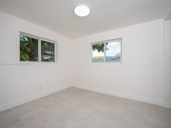 6640 SW 7 St., Pembroke Pines FL 33023