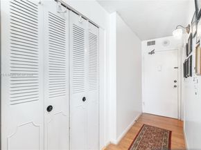 345 Ocean Dr 1018, Miami Beach FL 33139