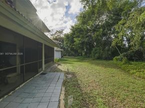 9853 Riverside Dr 824, Coral Springs FL 33071