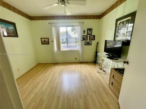 8633 Sunbird Pl, Boca Raton FL 33496