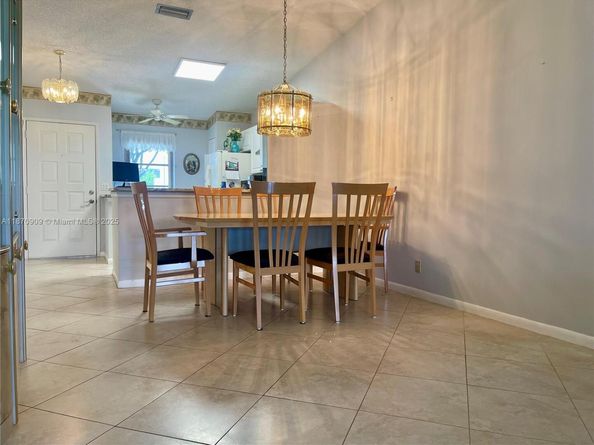 8633 Sunbird Pl, Boca Raton FL 33496