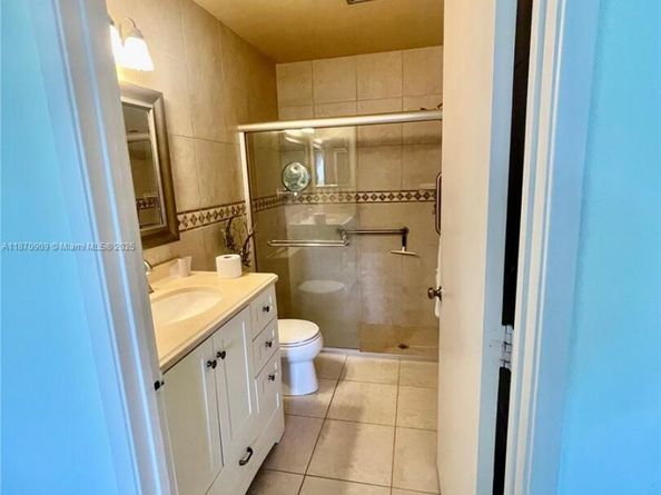 8633 Sunbird Pl, Boca Raton FL 33496