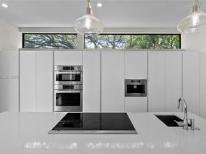 1600 NE 6th St, Fort Lauderdale FL 33304