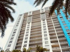 1800 Sunset Harbour Dr 715, Miami Beach FL 33139