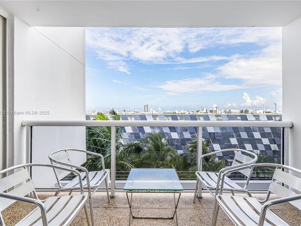 1800 Sunset Harbour Dr 715, Miami Beach FL 33139