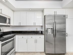 1800 Sunset Harbour Dr 715, Miami Beach FL 33139