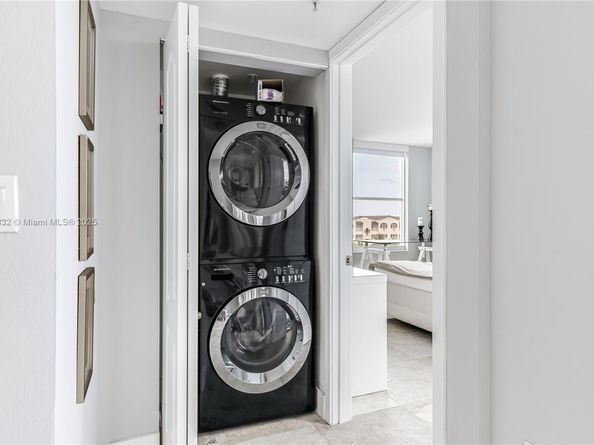 1800 Sunset Harbour Dr 715, Miami Beach FL 33139