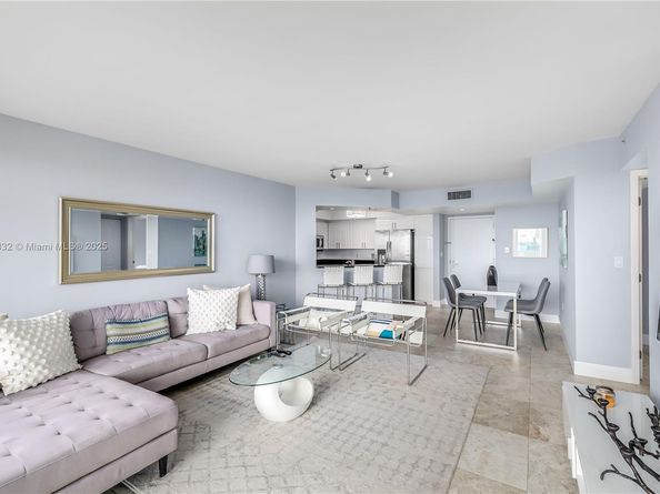1800 Sunset Harbour Dr 715, Miami Beach FL 33139