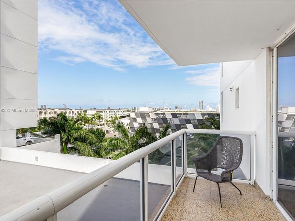 1800 Sunset Harbour Dr 715, Miami Beach FL 33139