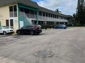 2905 Pierce St 7, Hollywood FL 33020
