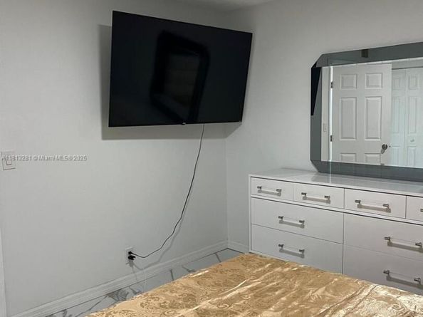 2905 Pierce St 7, Hollywood FL 33020
