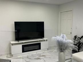 2905 Pierce St 7, Hollywood FL 33020