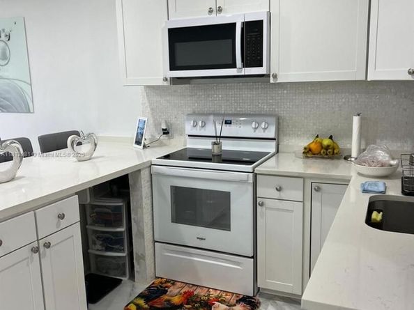 2905 Pierce St 7, Hollywood FL 33020