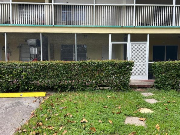 2905 Pierce St 7, Hollywood FL 33020