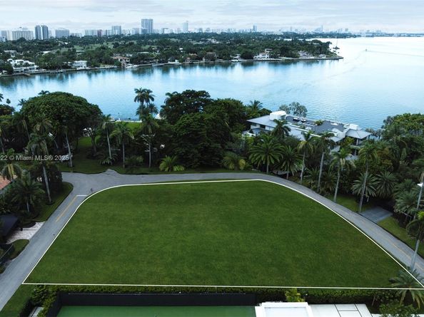 31 La Gorce Cir, Miami Beach FL 33141