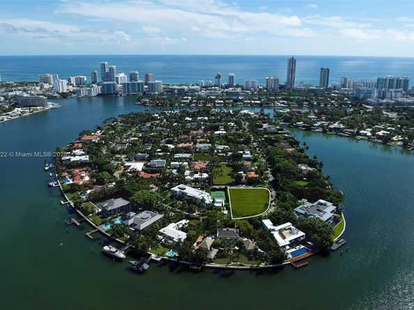 31 La Gorce Cir, Miami Beach FL 33141