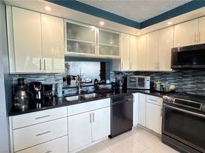 12500 SW 5th Ct 307M, Pembroke Pines FL 33027