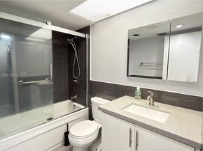 12500 SW 5th Ct 307M, Pembroke Pines FL 33027