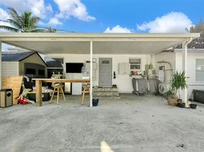 2040 NW 34th St, Miami FL 33142