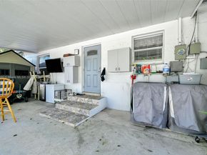 2040 NW 34th St, Miami FL 33142