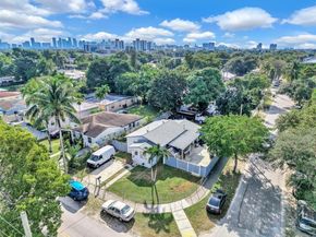 2040 NW 34th St, Miami FL 33142