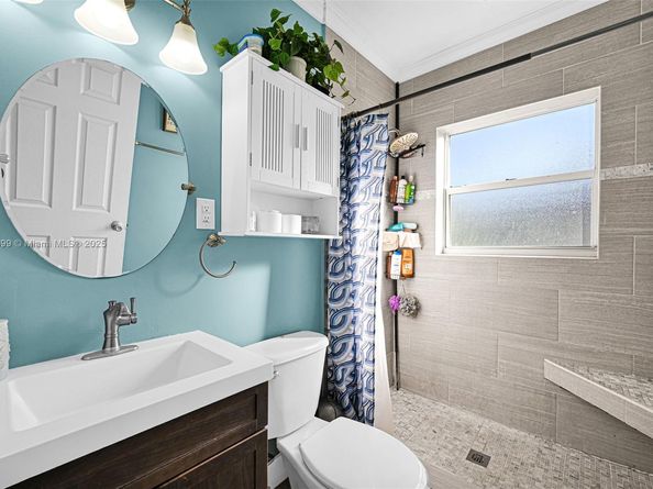 2040 NW 34th St, Miami FL 33142