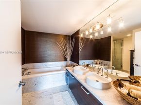 244 Biscayne Blvd 4407, Miami FL 33132