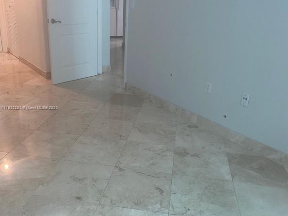 2101 Brickell Ave 903, Miami FL 33129
