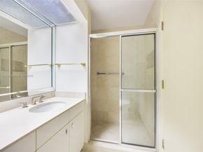 10101 Collins Ave 5F, Bal Harbour FL 33154