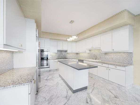 10101 Collins Ave 5F, Bal Harbour FL 33154
