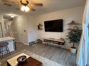 2819 SE 1st Dr 8, Homestead FL 33033