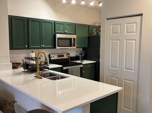 2819 SE 1st Dr 8, Homestead FL 33033