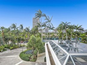 21050 Point Pl 403, Aventura FL 33180