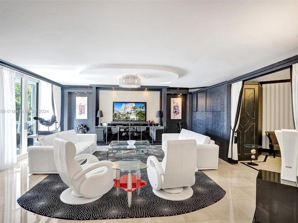 21050 Point Pl 403, Aventura FL 33180