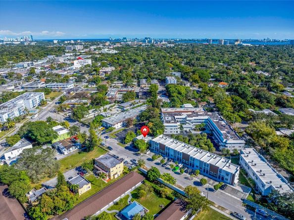 12125 NE 5th Ave, North Miami FL 33161
