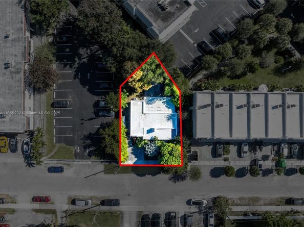 12125 NE 5th Ave, North Miami FL 33161