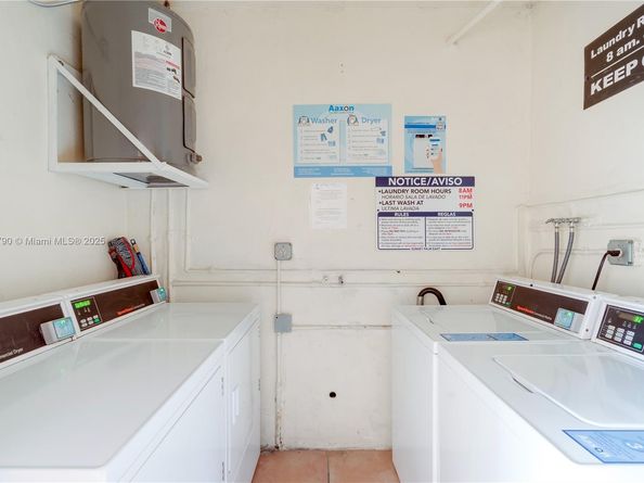 9423 SW 76th St W21, Miami FL 33173