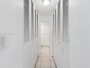 9423 SW 76th St W21, Miami FL 33173