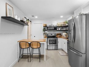 2170 NW 84th St, Miami FL 33147