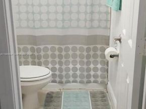 4271 NW 5th St 114, Plantation FL 33317