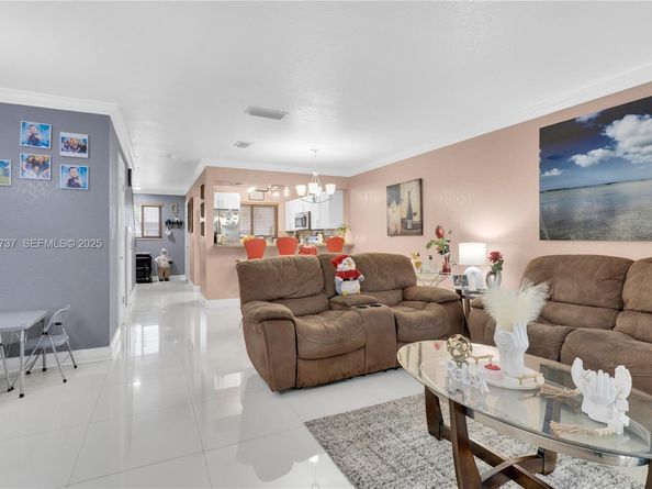 13462 SW 62nd St 109C, Miami FL 33183