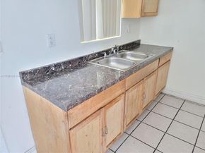 2301 NW 182nd Ter, Miami Gardens FL 33056