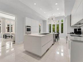 255 Cocoplum Rd, Coral Gables FL 33143
