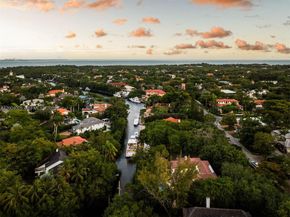 255 Cocoplum Rd, Coral Gables FL 33143