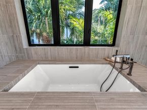 4424 Granada Blvd, Coral Gables FL 33146