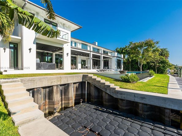 4424 Granada Blvd, Coral Gables FL 33146