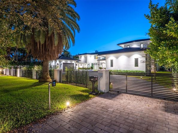 4424 Granada Blvd, Coral Gables FL 33146
